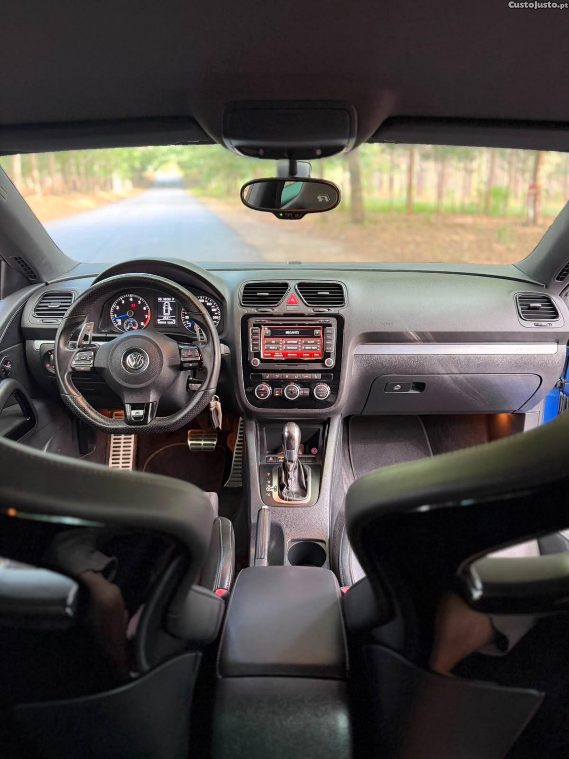 Volkswagen Scirocco 2.0 TSI R — fotografia 4