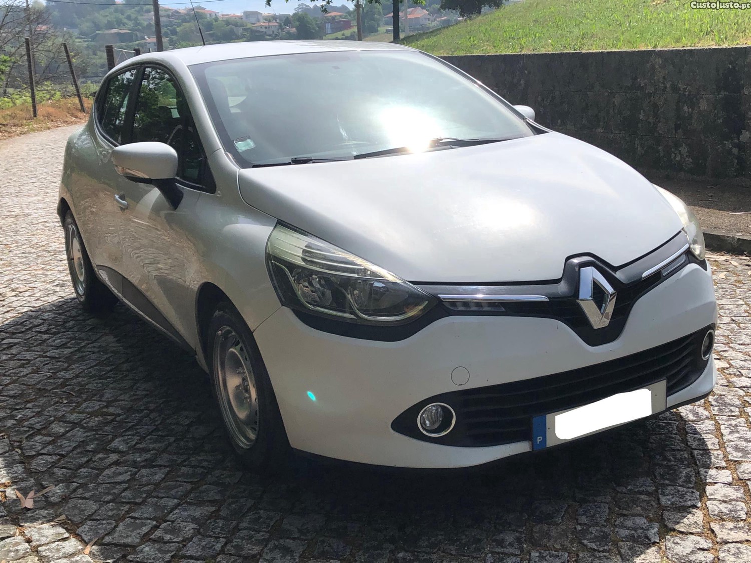 Renault Clio 1.5 dci — fotografia 8