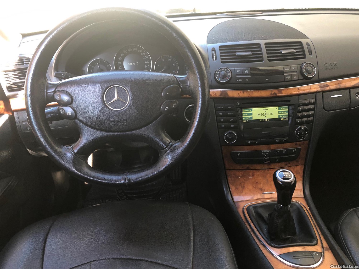 Mercedes-Benz E 220 CDi — fotografia 4