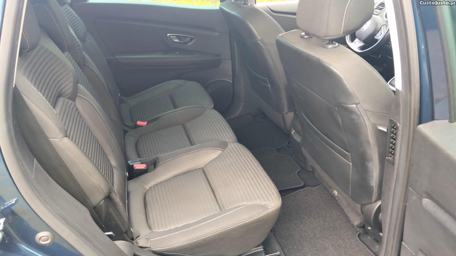Renault Scénic Blue dCi — fotografia 4