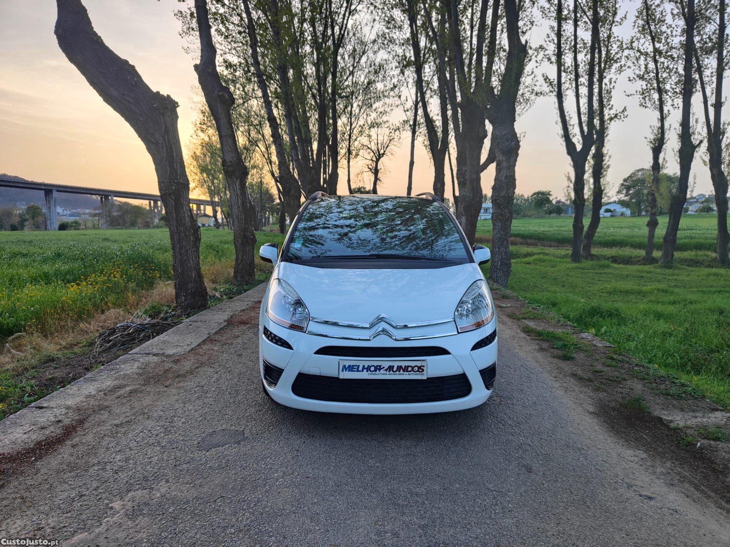Citroën C4 Grand Picasso Exclusive - 09 — photo 2