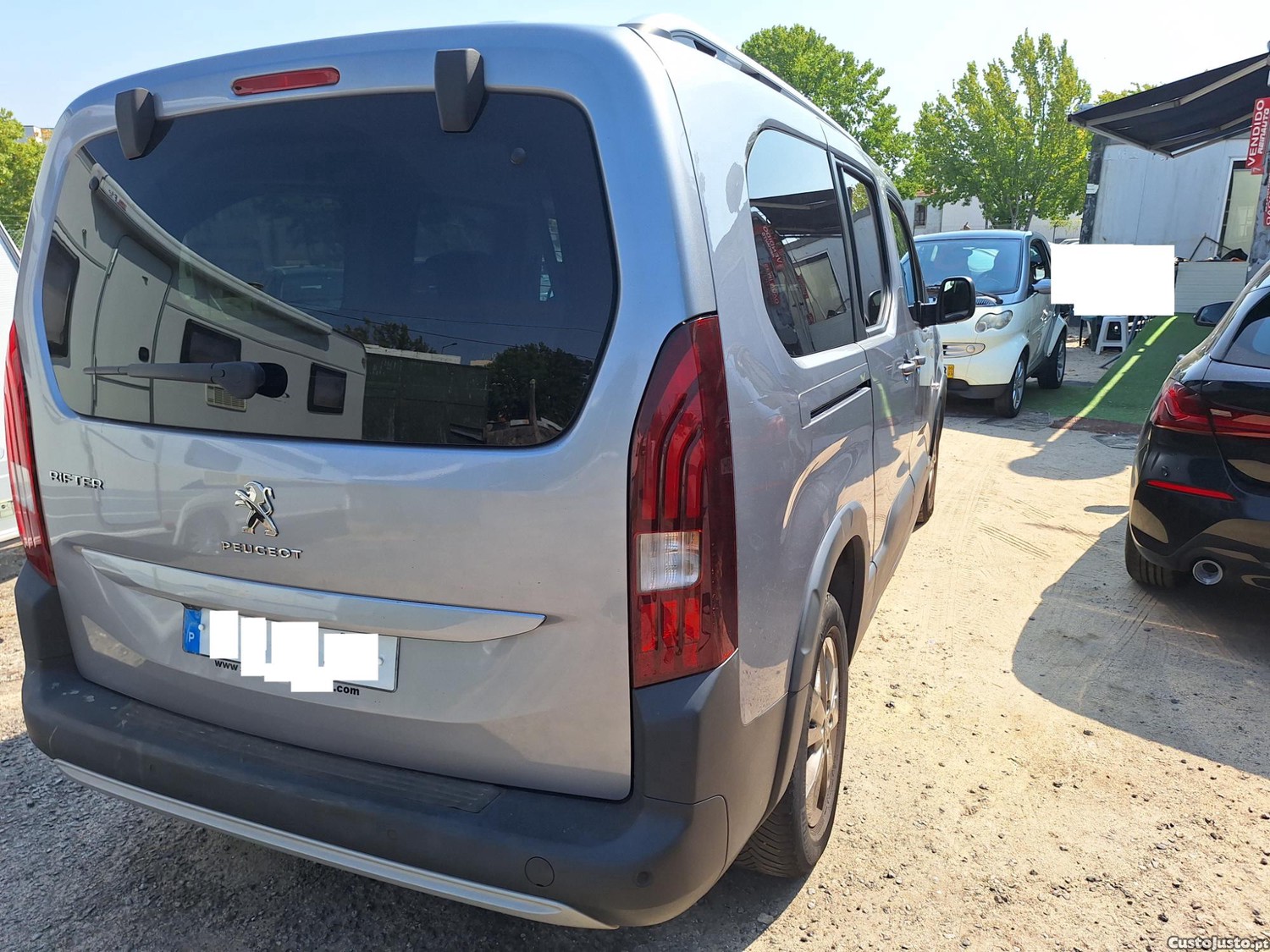 Peugeot Rifter 1.5 HDI Bluel de 7 Lugares NACIONAL — fotografia 13