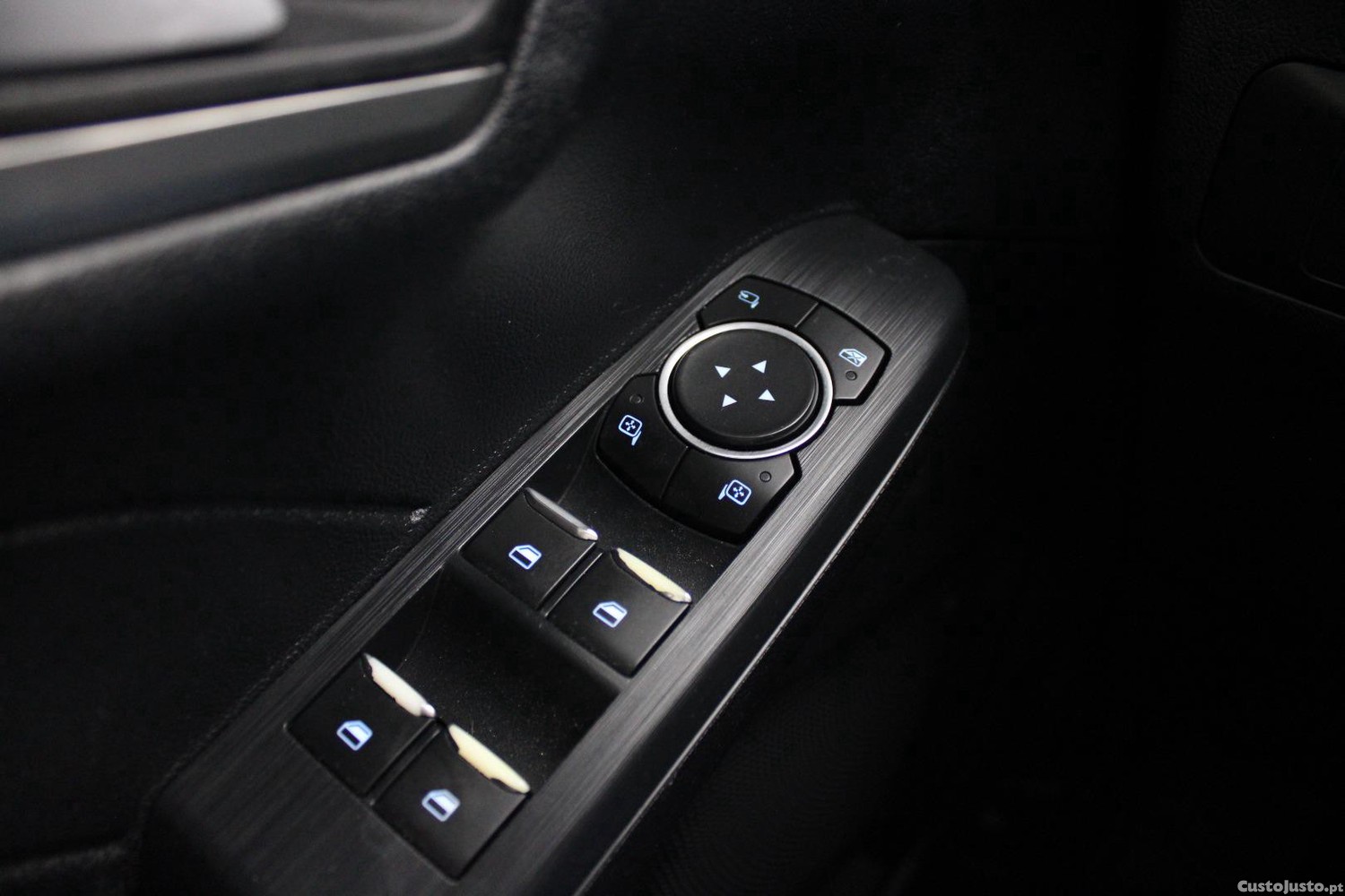 Ford Kuga 1.5 TDCI ECOBLUE TITANIUM — fotografia 11