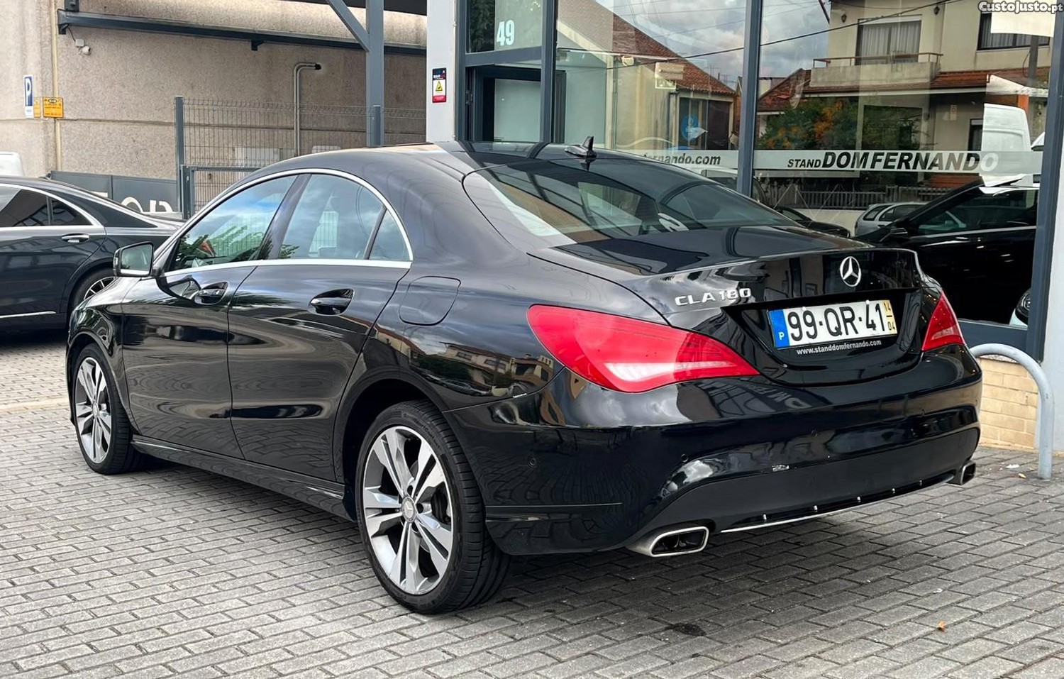 Mercedes-Benz CLA 180 CDi Urban Aut. — fotografia 14