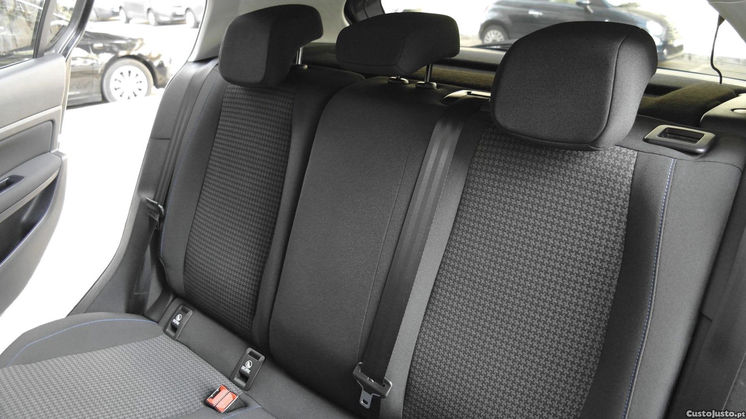 Peugeot 308 1.2 PureTech Style — fotografia 5