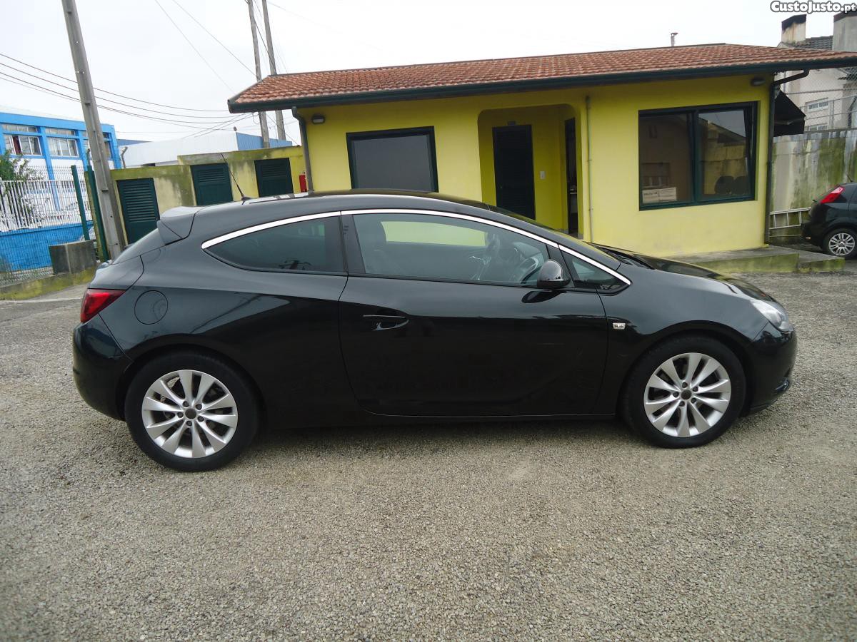 Opel Astra GTC 1.7 CDTi S/S J20 - 12 foto 4