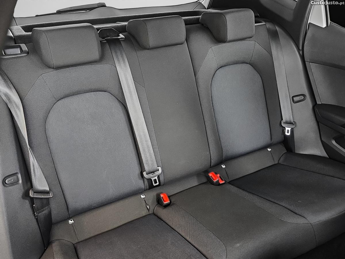 SEAT Arona 1.0 TSI FR 3 ANOS GA — fotografia 3