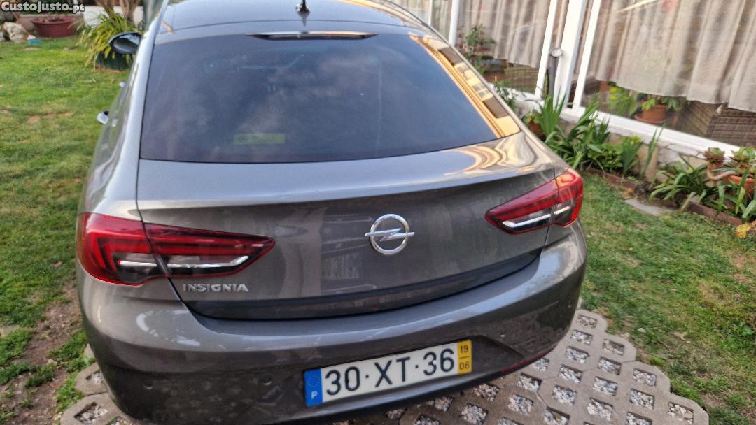 Opel Insignia Grand Sport — fotografia 6