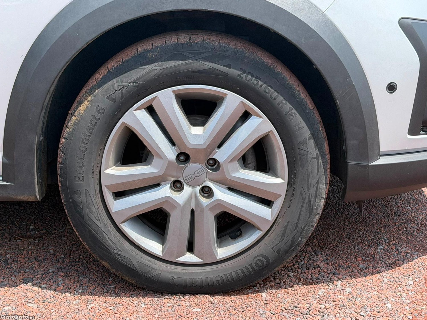 Dacia Sandero Stepway 1.0 TCE — fotografia 9