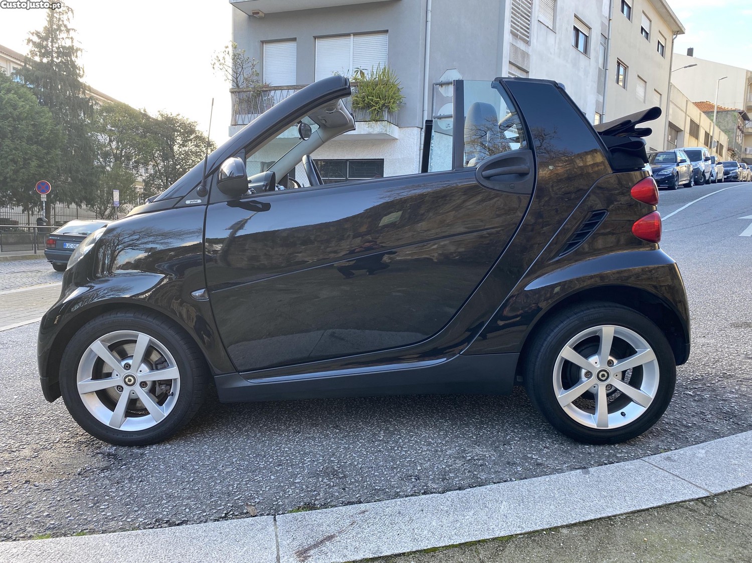 Smart Fortwo Cabrio 85CV Turbo — fotografia 9