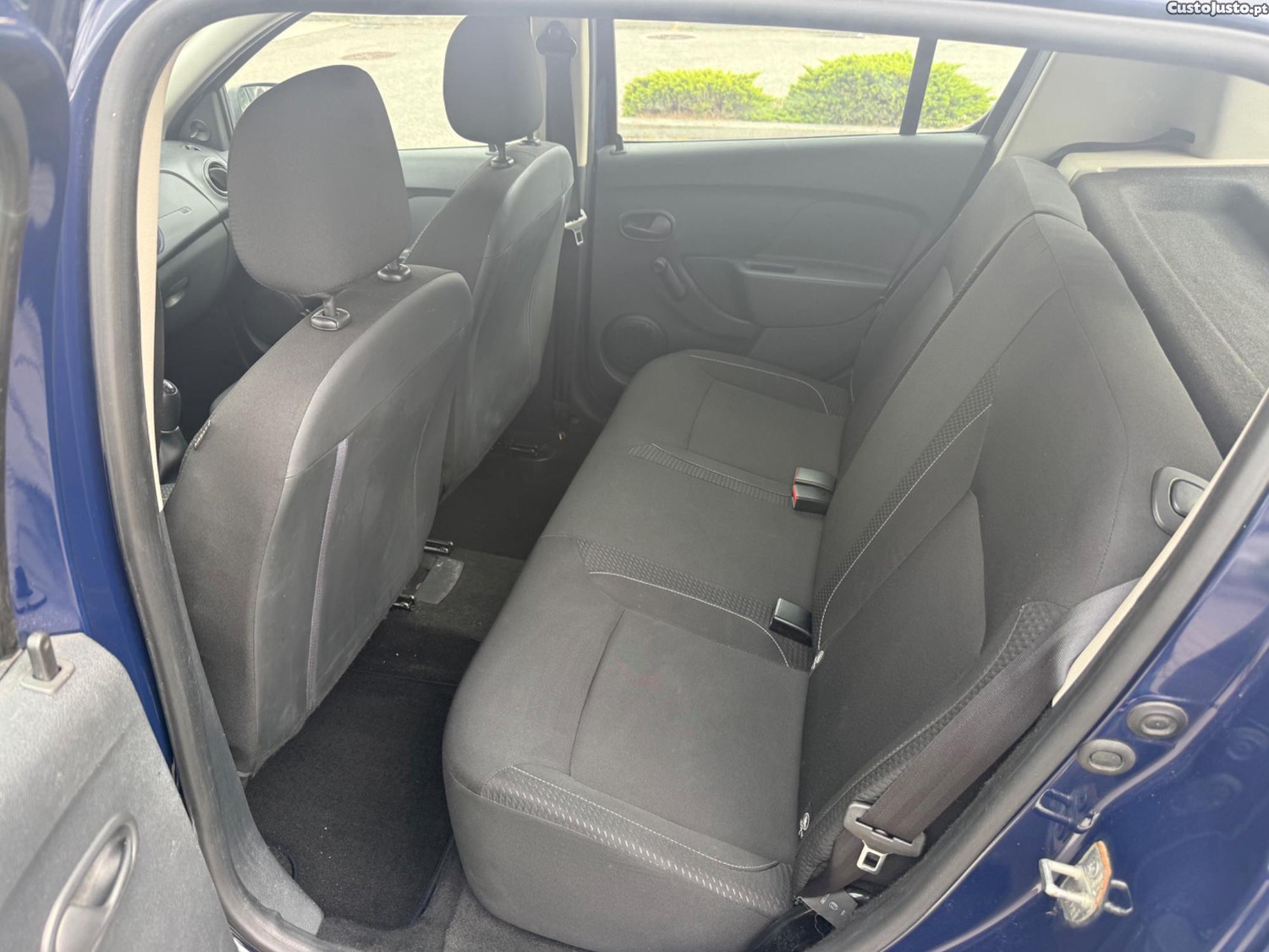 Dacia Sandero Ambience — fotografia 3