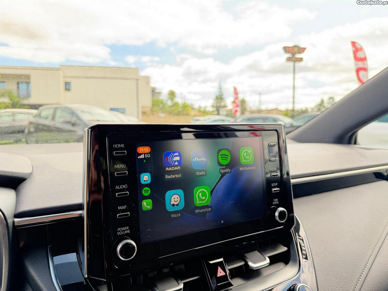 Toyota Corolla 1.8 Hybrid Comfort — fotografia 17