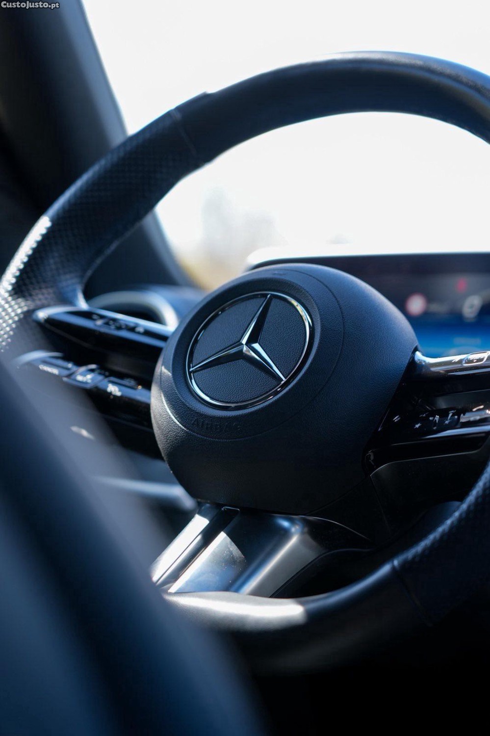 Mercedes-Benz C 300 e AMG — fotografia 4