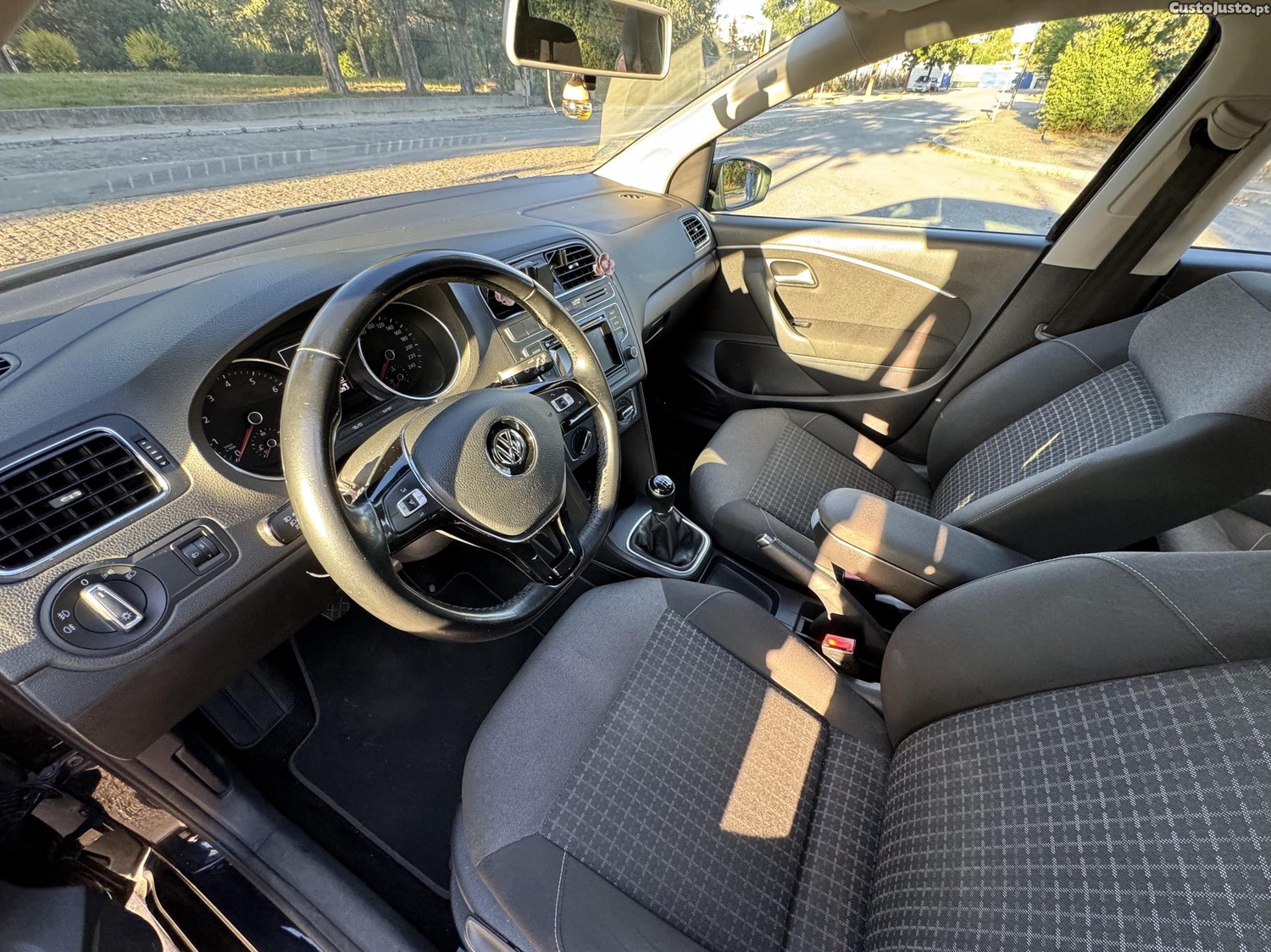 Volkswagen Polo 1.0 Nacional — fotografia 3