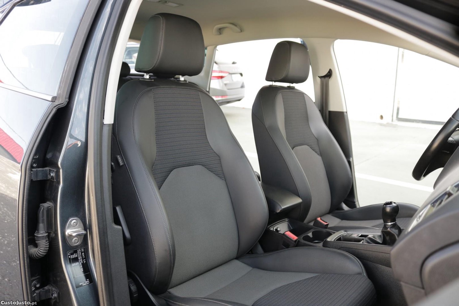 SEAT Leon 1.5 TSI Xcellence 150cv — fotografia 42