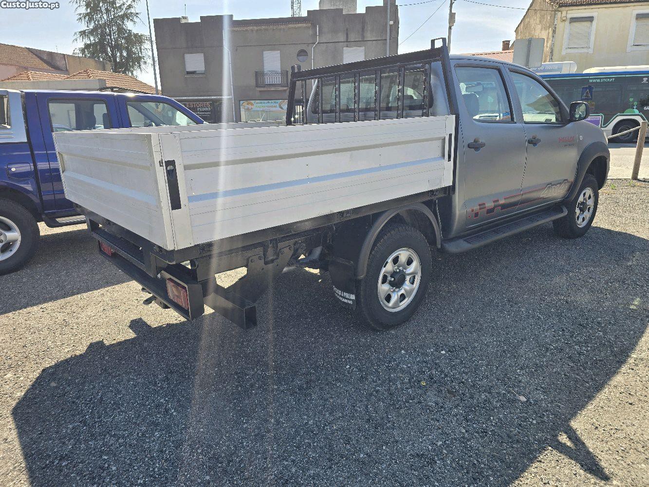 Toyota Hilux 2.5 TD de 144cv, Nacional,144.000klmts!! — fotografia 9
