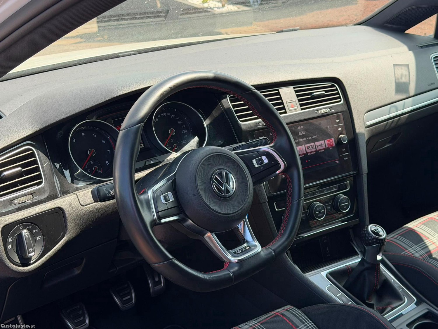 Volkswagen Golf 7.5 GTI 230CV — fotografia 7