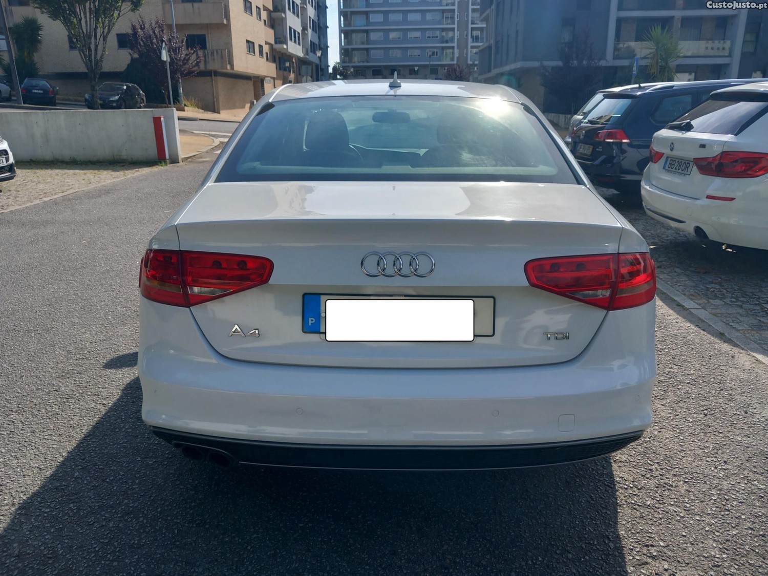 Audi A4 2.0 TDI Sport — fotografia 13