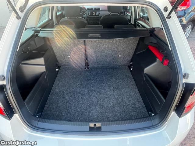 Skoda Fabia 1.0 ACTIVE — fotografia 5