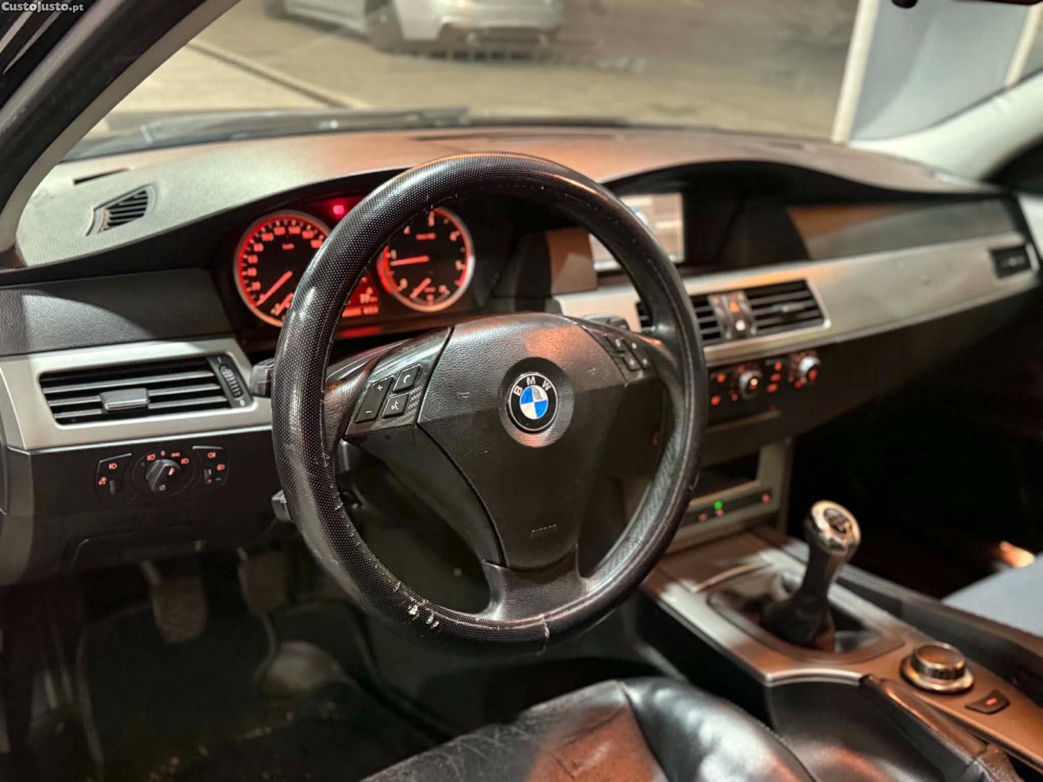 BMW 520 163 cv Aceito retomas — fotografia 4