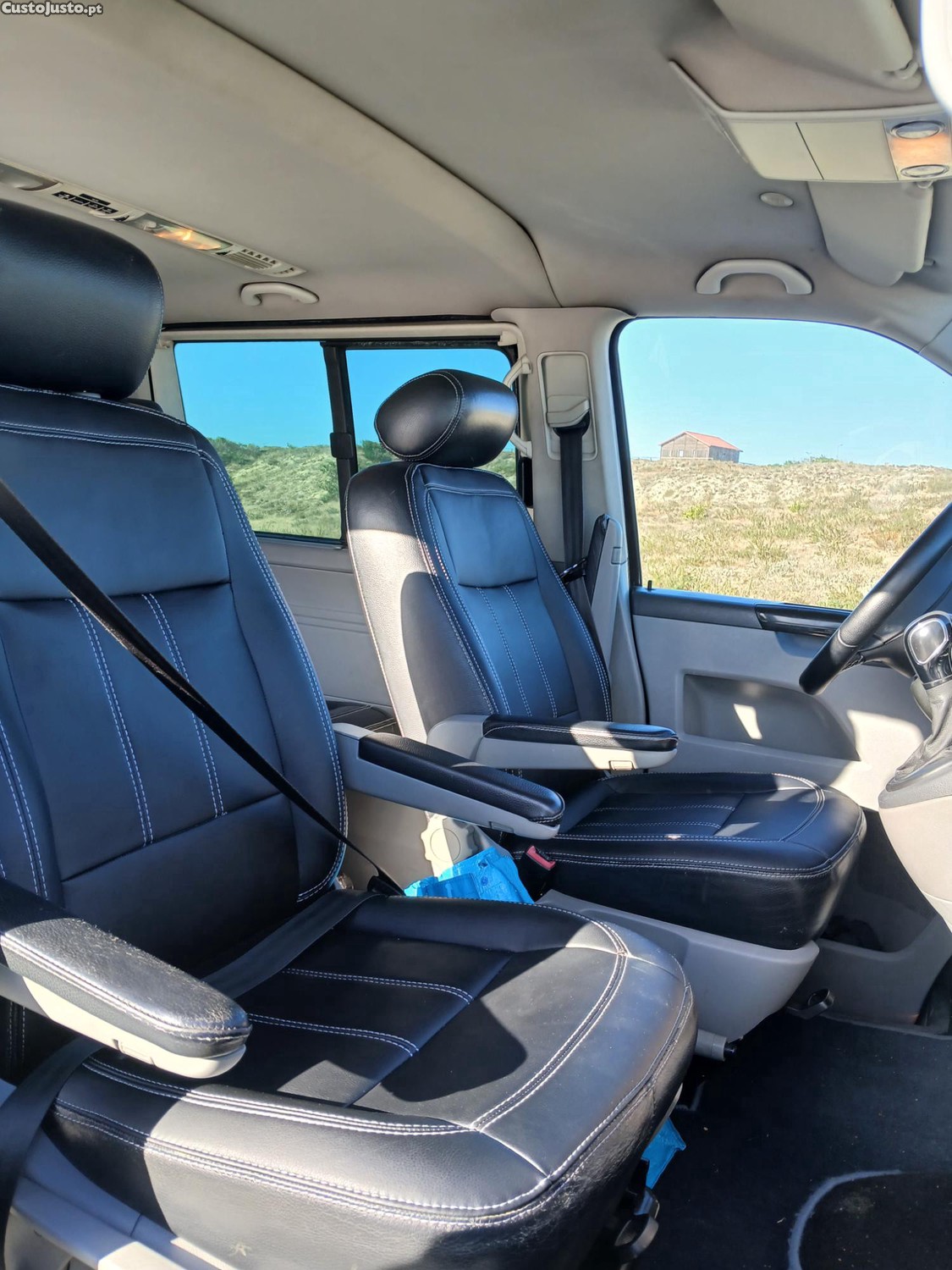 Volkswagen Caravelle 7speed DSG — fotografia 6