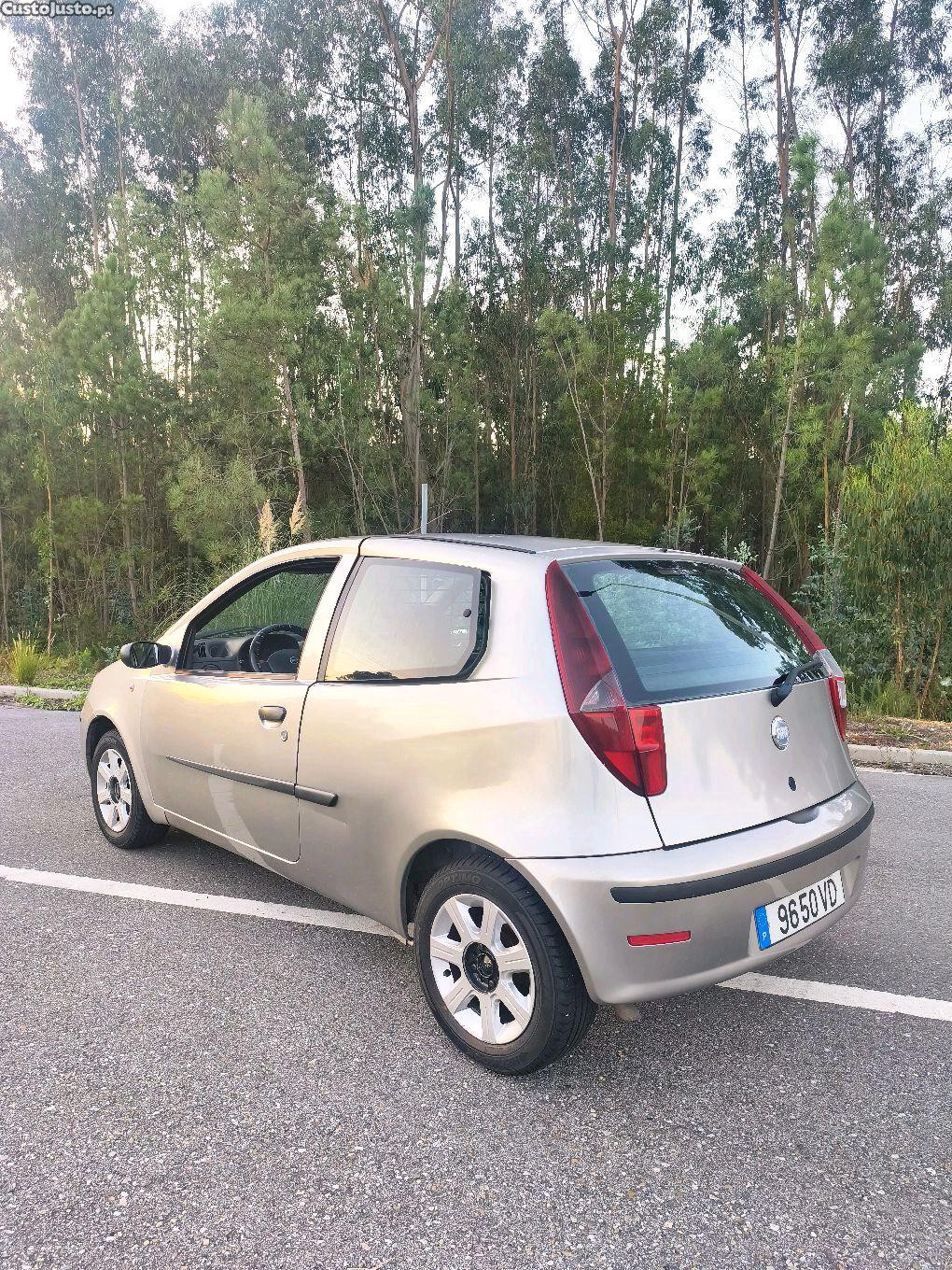 Fiat Punto FIAT PUNTO 1.3 JTD — fotografia 2