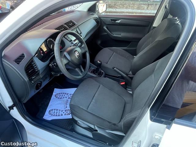 Skoda Fabia 1.0 ACTIVE — fotografia 7