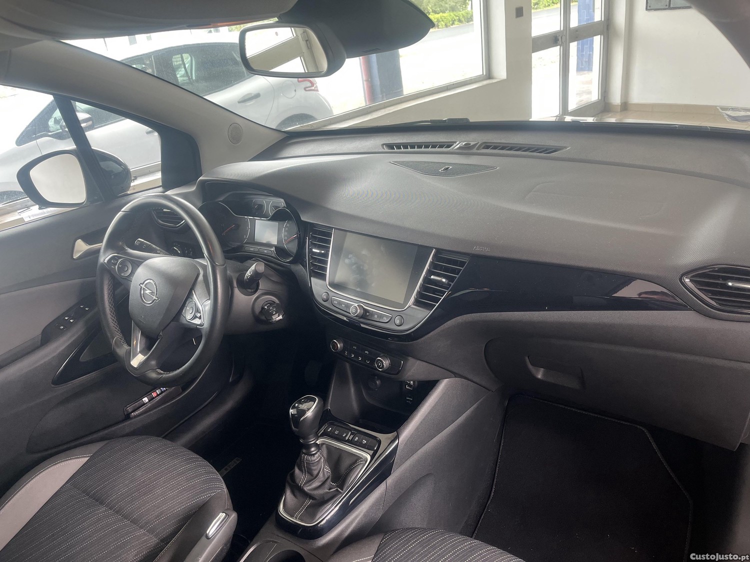 Opel Crossland 1.2T110cv (84.000Quilometros) — fotografia 3