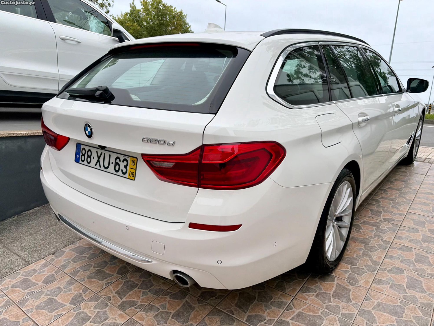 BMW 520 D LINE LUXURY AUTO NACIONAL 1 ÚNICO DONO 190 CV — fotografia 7
