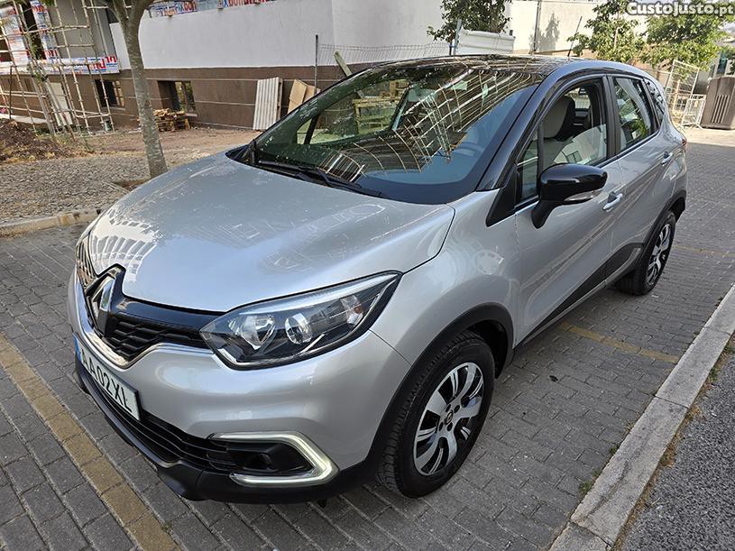 Renault Captur 0.9 TCE Exclusive 99.000kms — fotografia 11