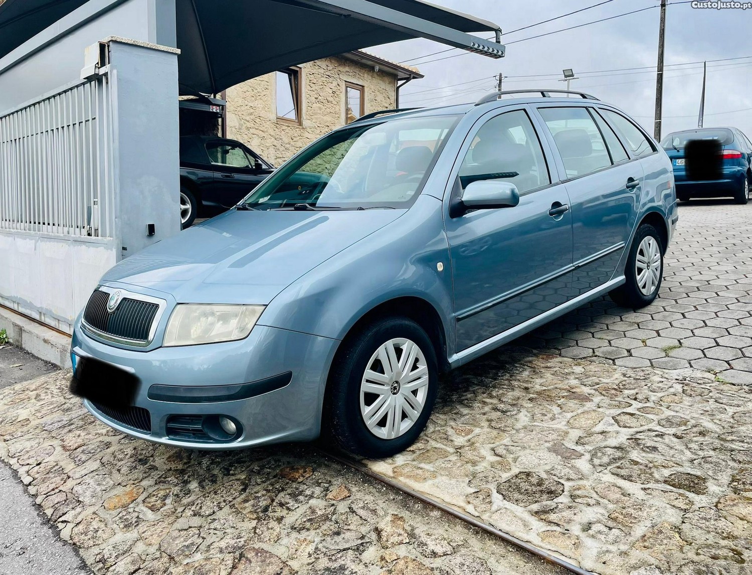 Skoda Fabia 1.2 Elegance — fotografia 11