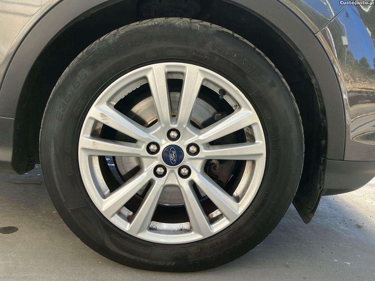 Ford Kuga 1.5 TDCi Titanium — fotografia 9