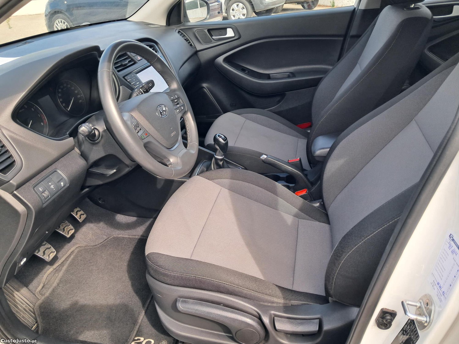 Hyundai i20 1.0 Active 100cv t-gdi — fotografia 3