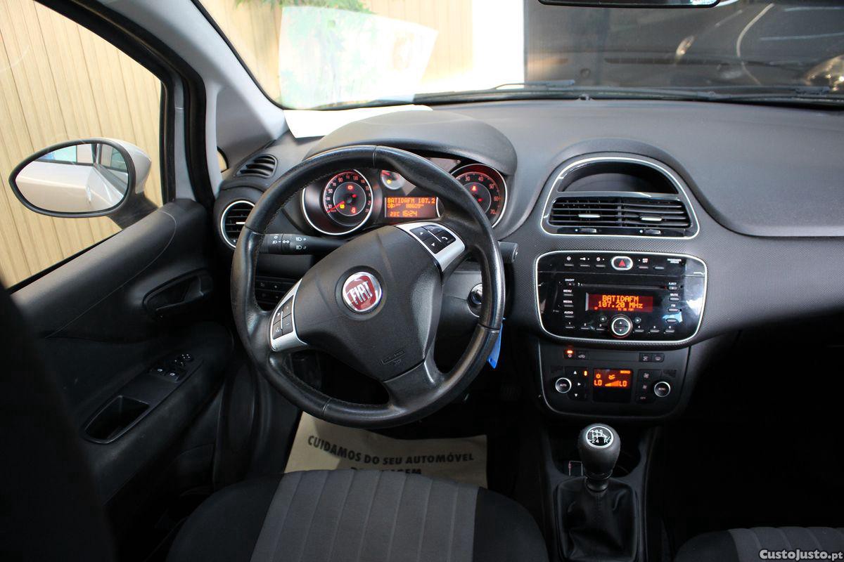 Fiat Punto 1.2 Lounge S&S — fotografia 2