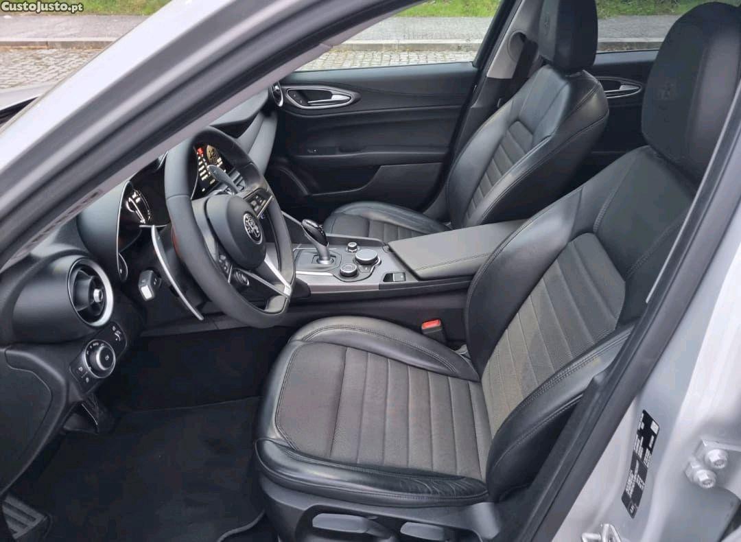 Alfa Romeo Giulia 2.2d Super AT8 — fotografia 3