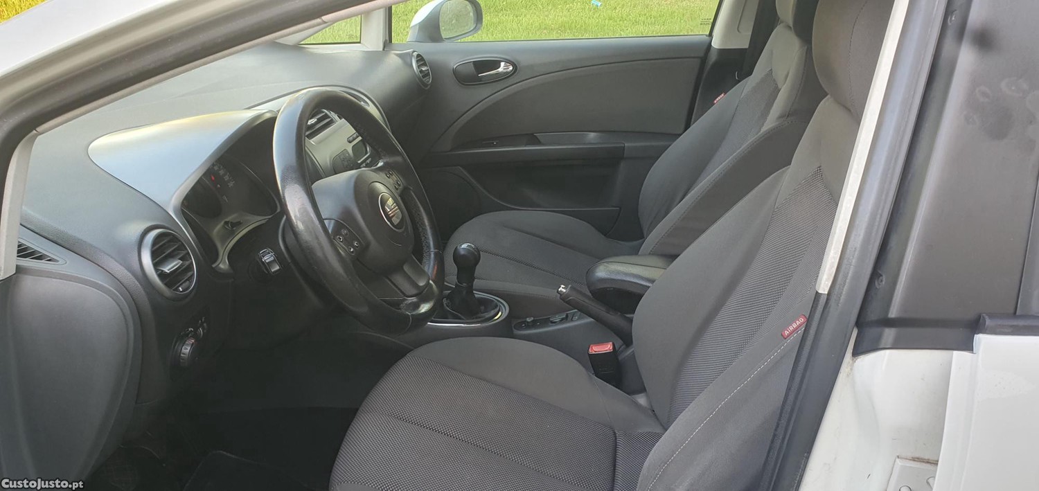 SEAT Leon 1P 1.9 TDI SPORT IMACULADO — fotografia 4