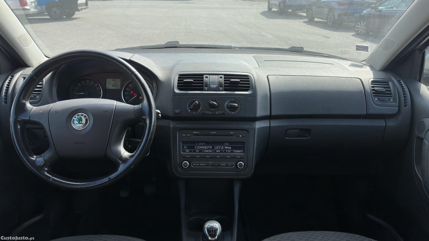 Skoda Fabia 1.2 TDI 75 Cv de 2010 apenas 185.000 km — fotografia 2