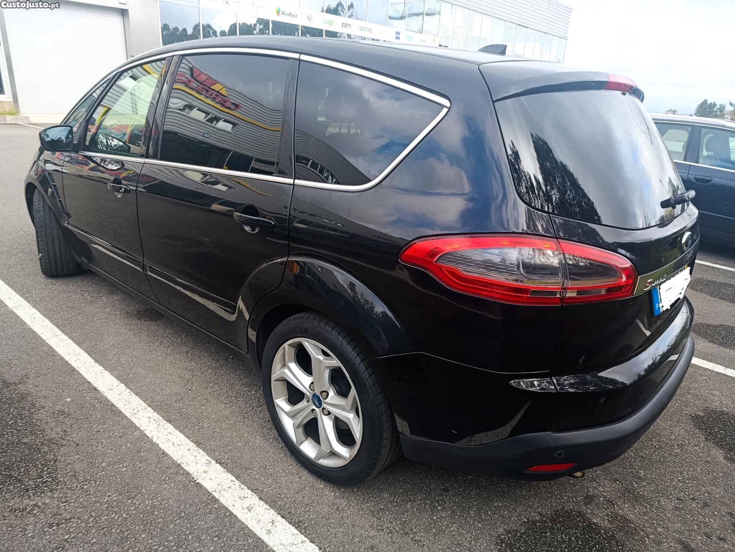 Ford S-Max 2.0 Titanium — fotografia 4