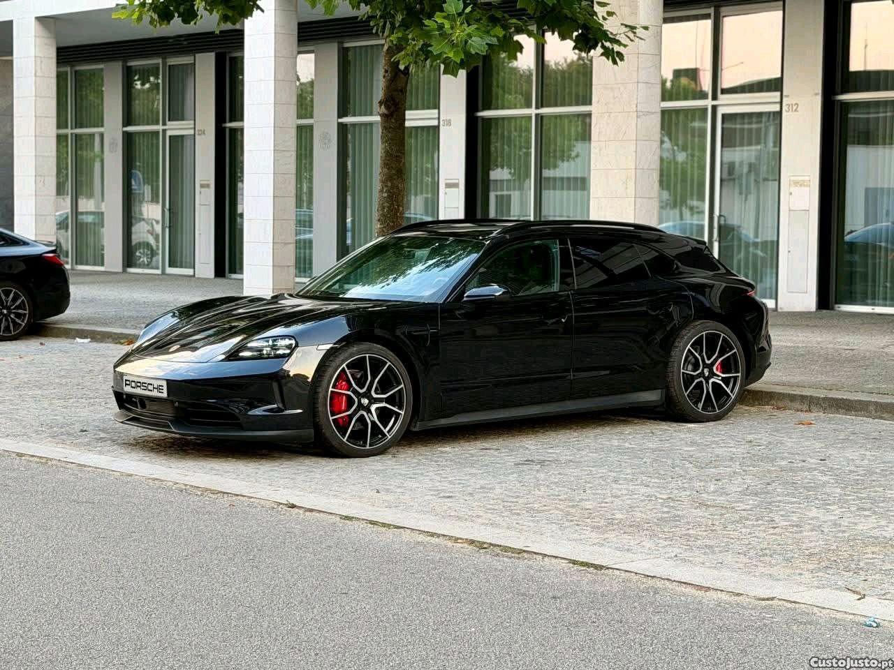 Porsche Taycan Sport Turismo 4S — fotografia 9