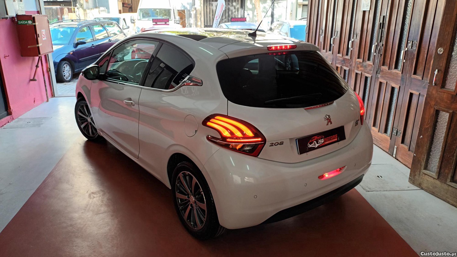 Peugeot 208 1.2 Puretech Allure — photo 2
