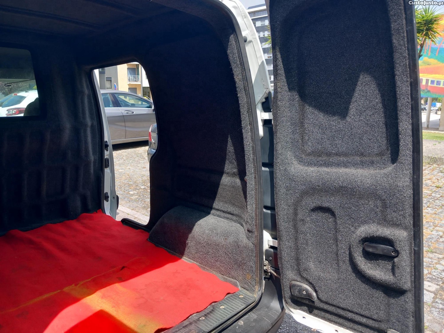 Renault Kangoo 1.5 dCi Confort — fotografia 4