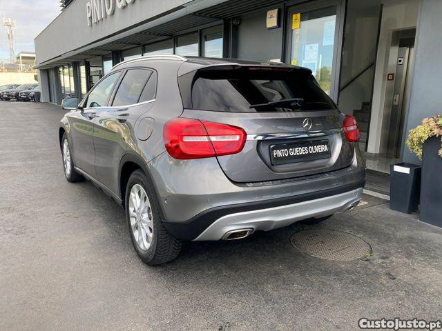 Mercedes-Benz GLA 220 d Urban — fotografia 23