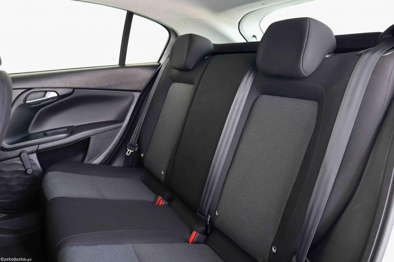 Fiat Tipo 1.3 M-Jet Easy — fotografia 2