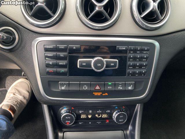 Mercedes-Benz GLA 220 d Urban — fotografia 3