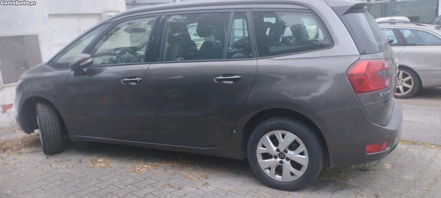 Citroën C4 Grand Picasso 7 lugares — fotografia 11