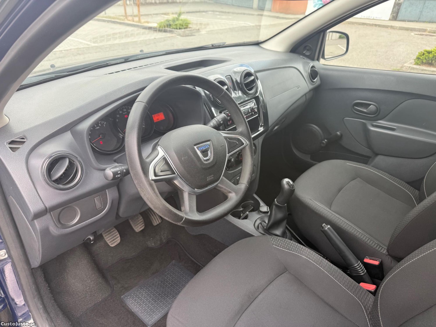 Dacia Sandero Ambience — fotografia 6