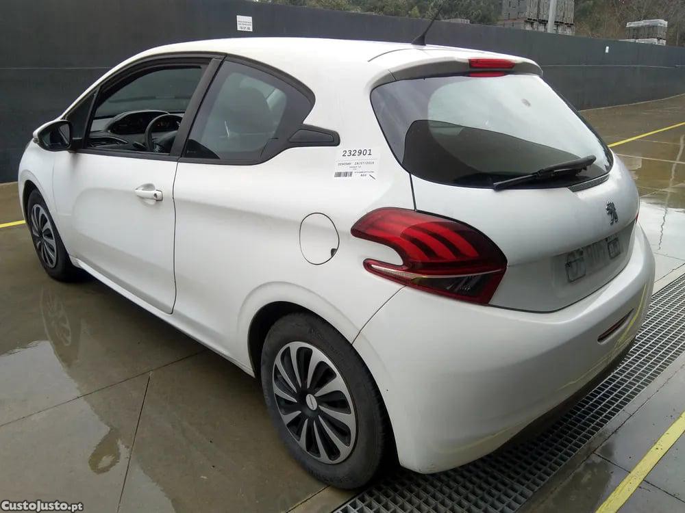 Peugeot 208 1.2 VTI 82 (60 kW / 82 cv) [03.2012 - 12.2019] - 15 foto 4