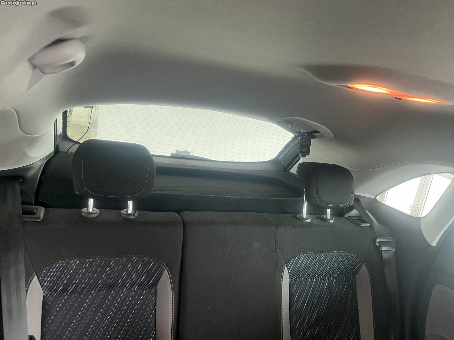 Opel Crossland 1.2T110cv (84.000Quilometros) — fotografia 2