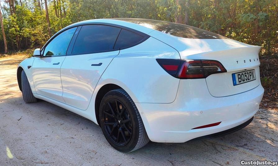 Tesla Model 3 Range plus 325 cv / 264 eur. mês — fotografia 9