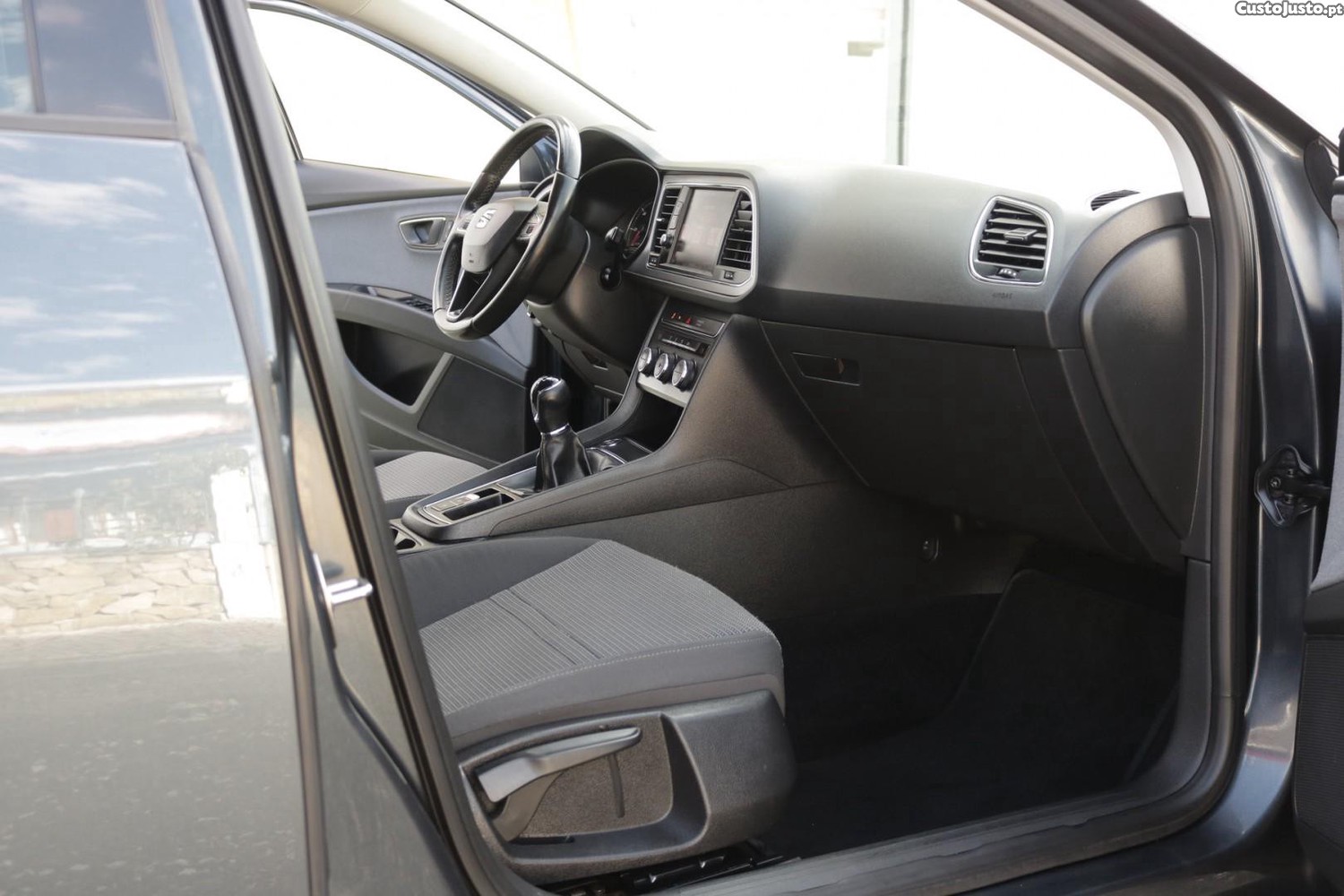 SEAT Leon 1.6 TDI Style 115cv — fotografia 43